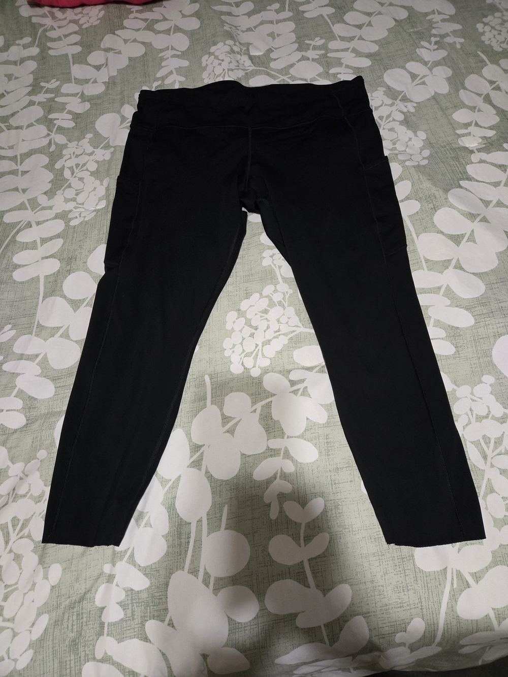 lululemon athletica Women's Black Athletic Leggings - Picture 2 of 5
